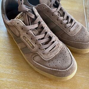 Gola Hawk Women’s Sneakers size 7